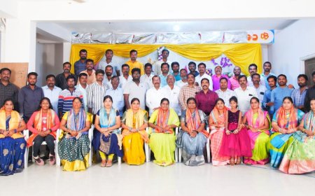 నాగర్ కర్నూలు జిల్లా మహిళా ఫోటోగ్రాఫర్లకు సన్మానం