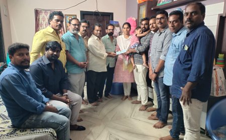 ఓ చిన్నరి ప్రాణం కాపాడిన ఫోటోగ్రాఫర్స్