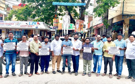 ఫోటోగ్రాఫర్ పై దాడికి పలుచోట్ల నిరసనలు