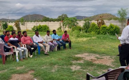 శ్రీ అన్నమయ్య ఫోటో & వీడియోగ్రాఫర్స్ వెల్ఫేర్ అసోసియేషన్ అత్యవసర సమావేశం