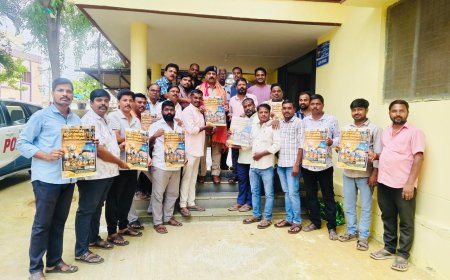 గజ్వేల్‌లో వెడ్డింగ్ ఫోటోగ్రఫీ & AI వర్క్‌షాప్ పోస్టర్ ఆవిష్కరణ